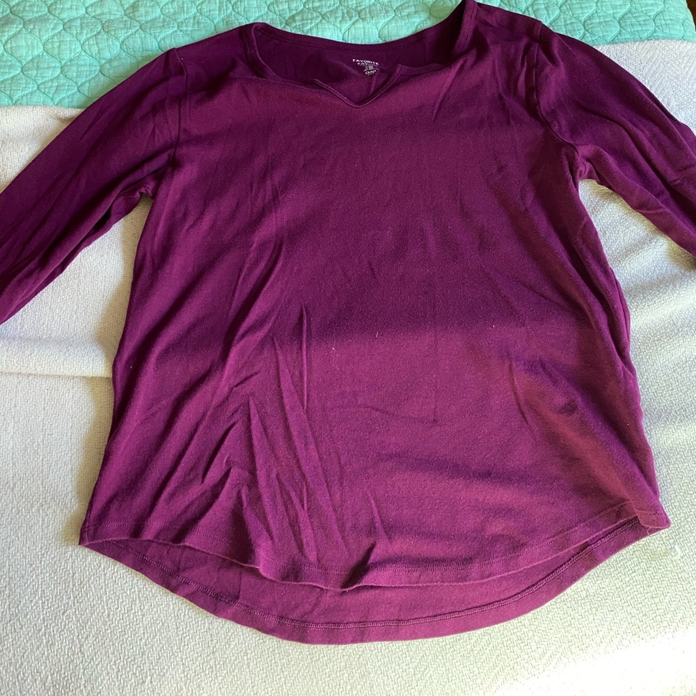 Gap shirt